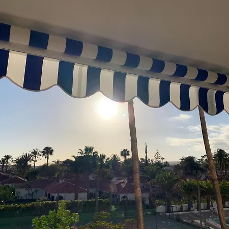Teneguia-yumbo I * Playa del Ingles (Gran Canaria)
